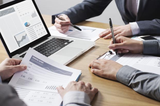 Empower managers who take controlled risk